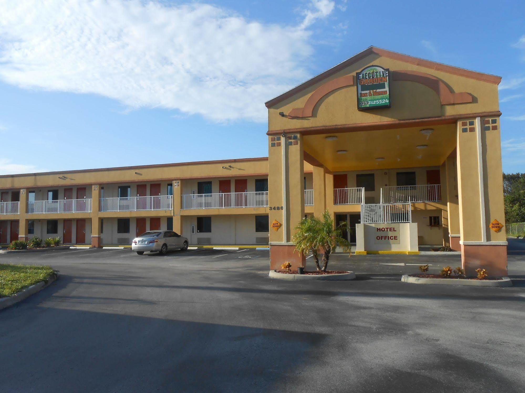 Executive Garden Titusville Hotel ภายนอก รูปภาพ